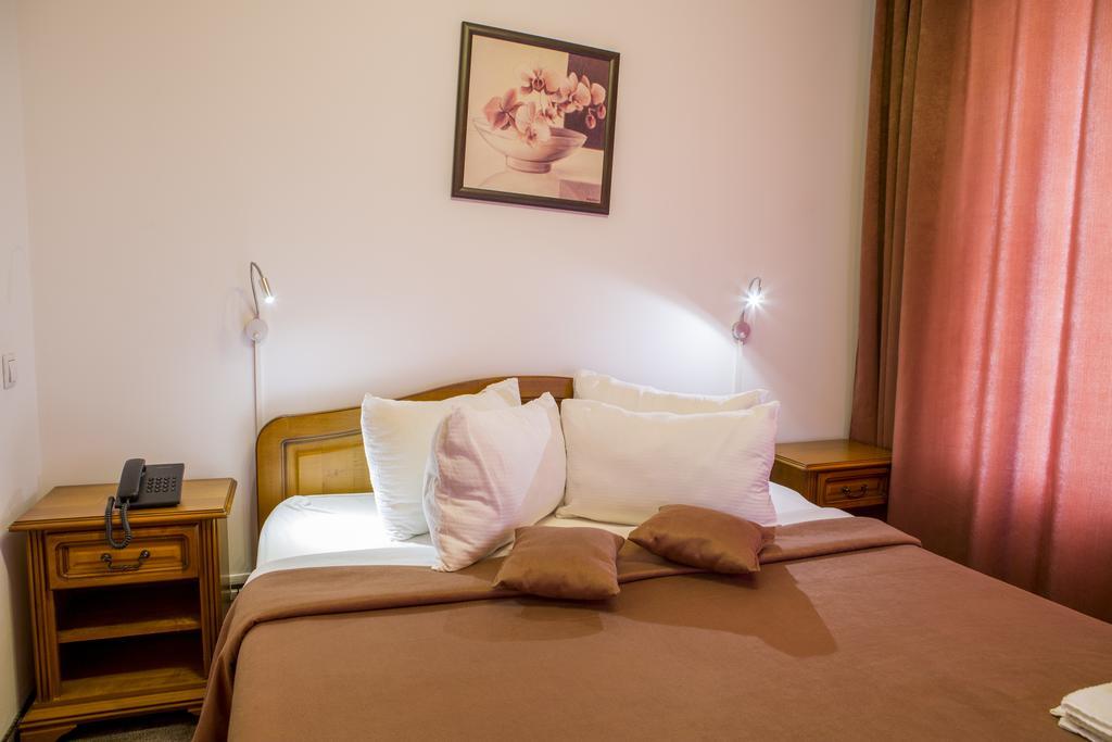 Motel Darina Ungheni  Bagian luar foto