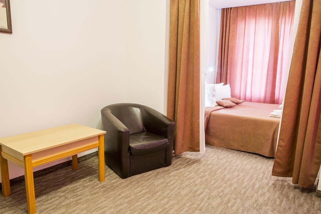 Motel Darina Ungheni  Bagian luar foto