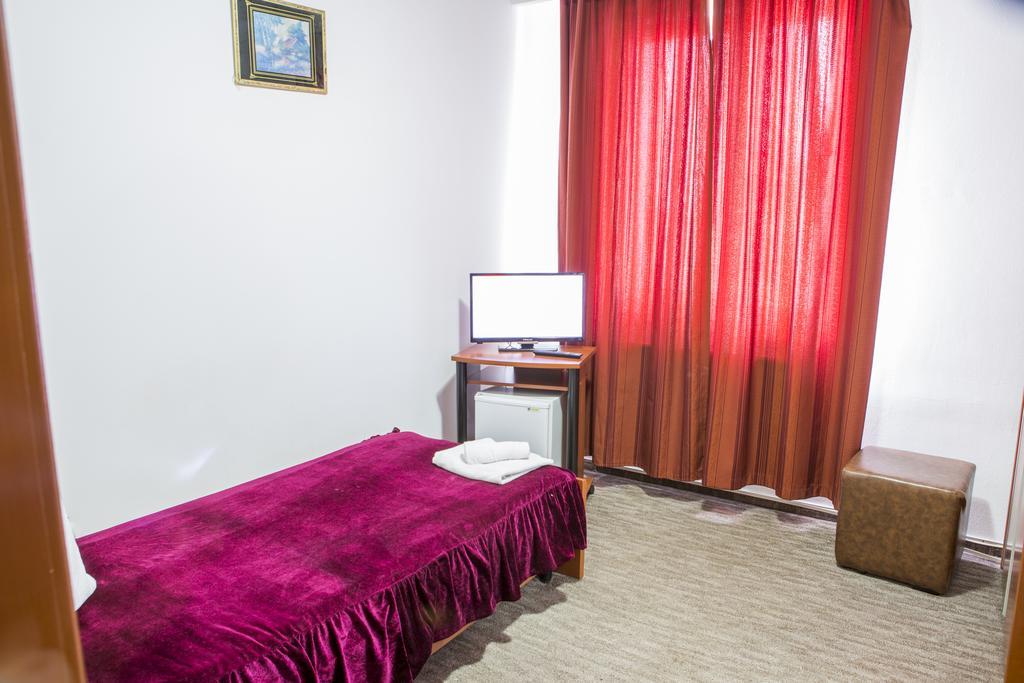 Motel Darina Ungheni  Bagian luar foto
