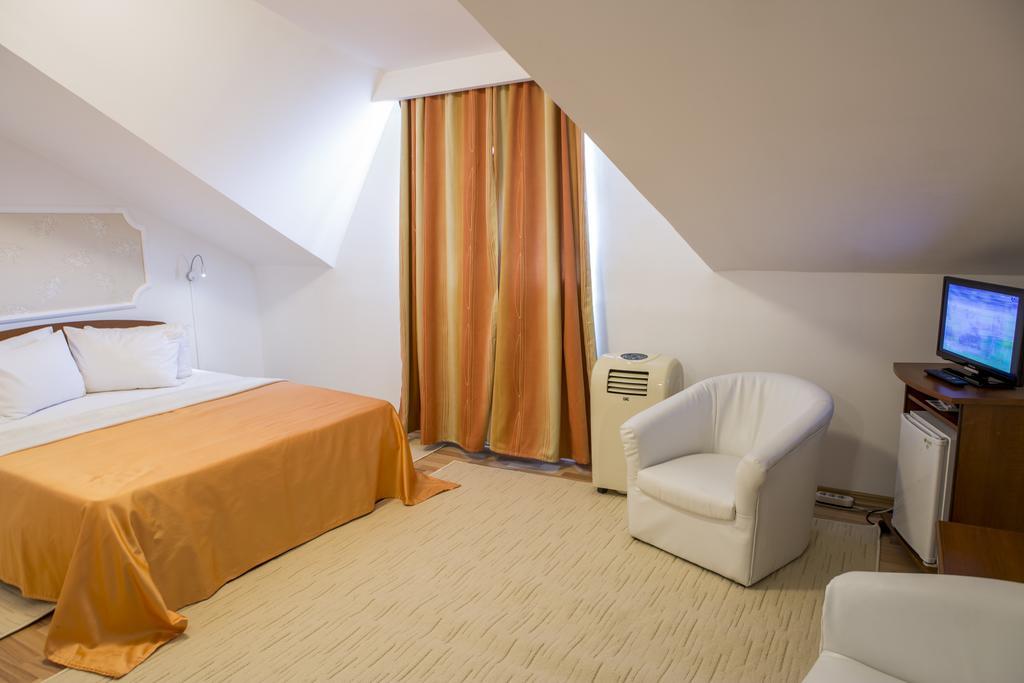 Motel Darina Ungheni  Bagian luar foto
